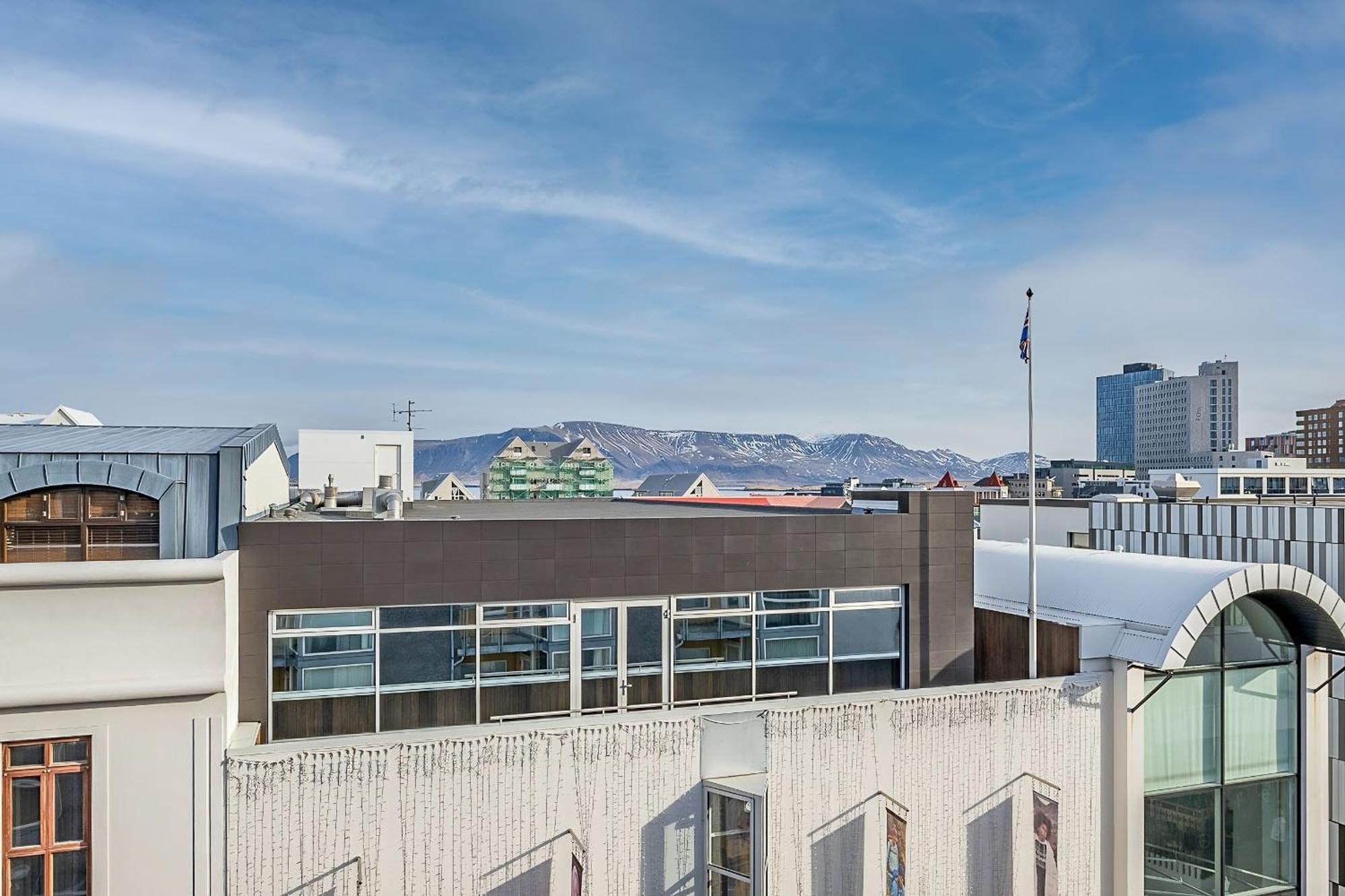 Laugavegur Penthouse Apartment Reykjavik Bagian luar foto